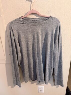 Patagonia Capilene Cool Daily Long Sleeve Shirt Men’s Large Gray Performance Tee